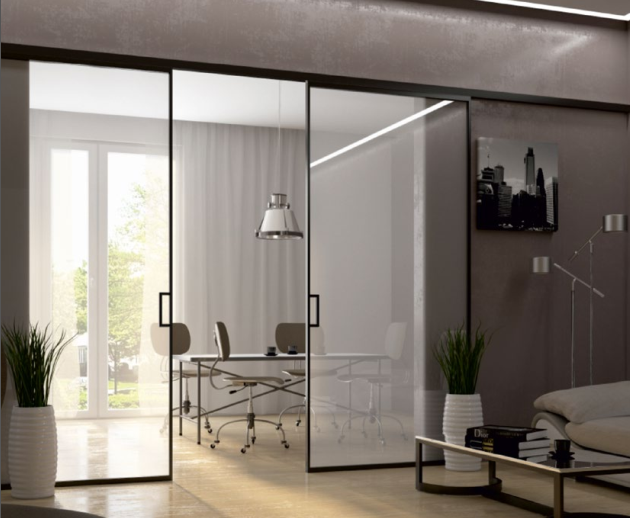 Раздвижная система в алюминиевом профиле